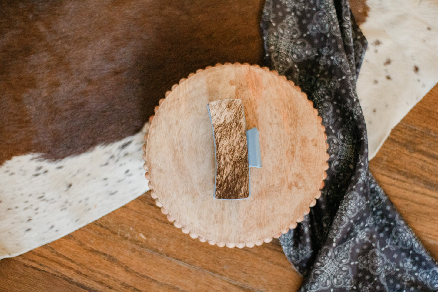 Stormy Cowhide Claw Clip